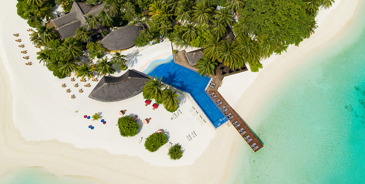 Kuramathi Island Resort Maldives - arenatours.com