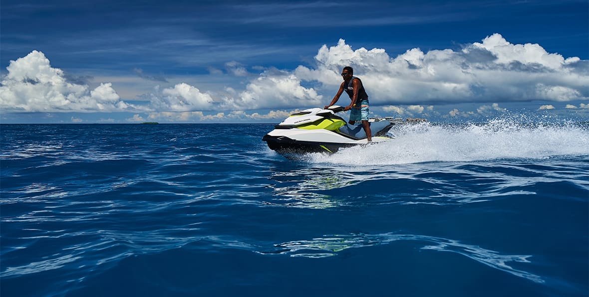 Raffles Maldives Meradhoo Resort Jet Ski - arenatours.com