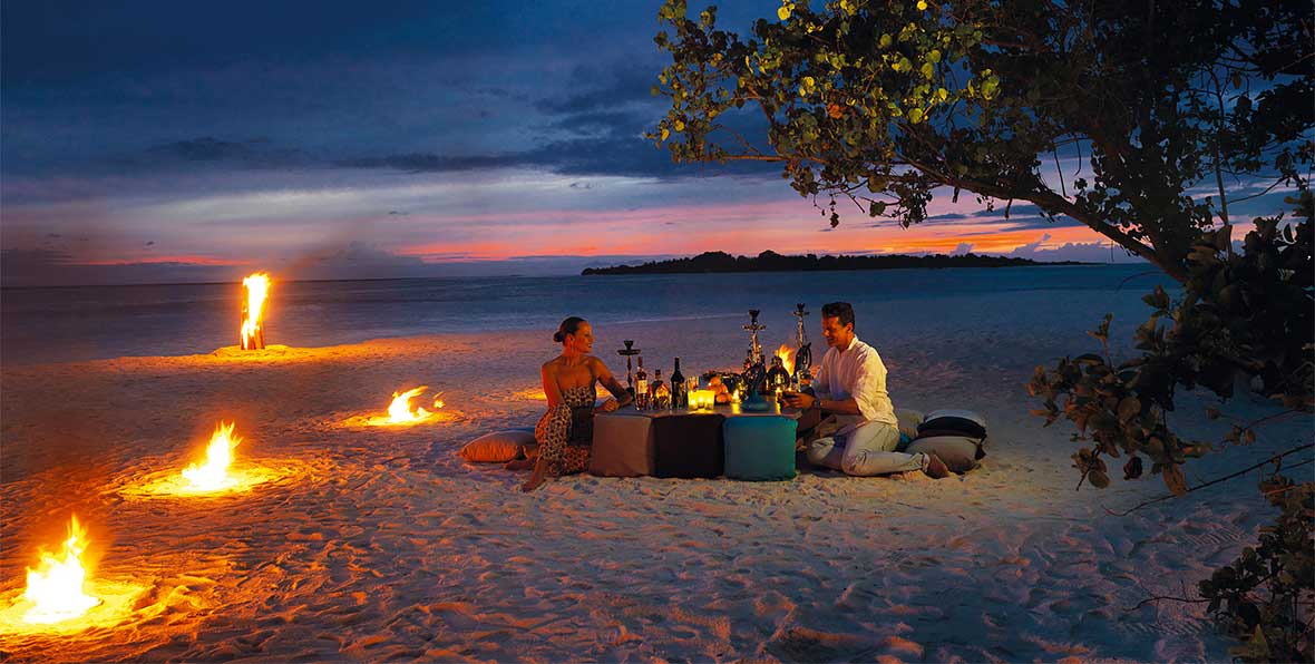 Cocoon Maldives Beach Dinner - arenatours.com