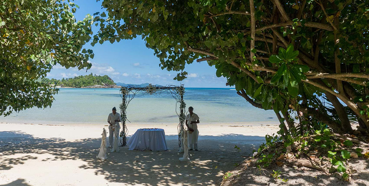 Ephelia Seychelles Wedding Setup - arenatours.com