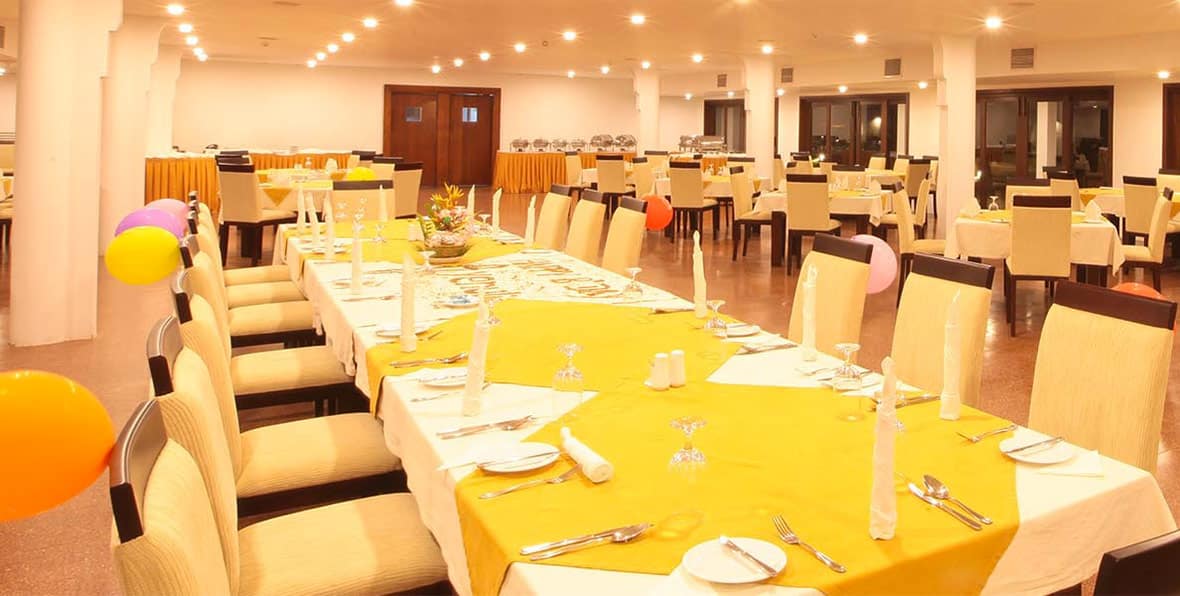 Rajarata Hotel Sri Lanka Tranquil Restaurant - arenatours.com