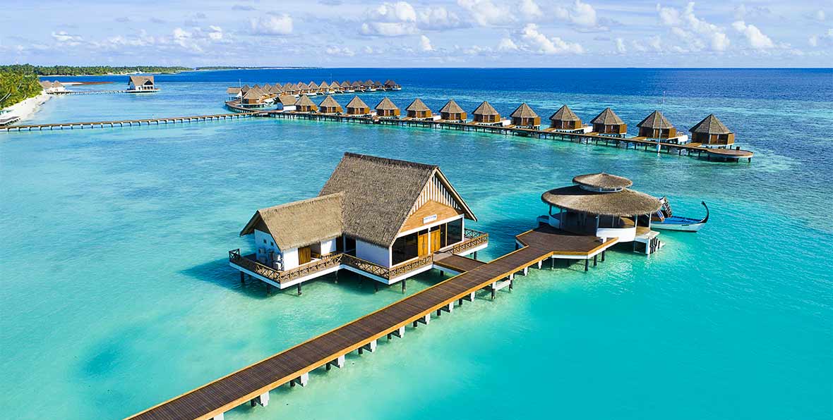 Mercure Maldives Kooddoo Resort - arenatours.com