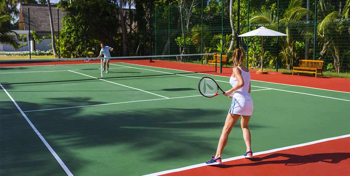 Mercure Maldives Kooddoo Resort Tenis - arenatours.com