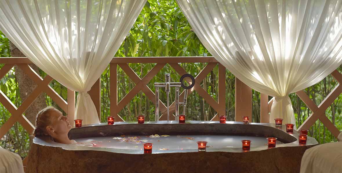 Dreamland Maldives Spa - arenatours.com