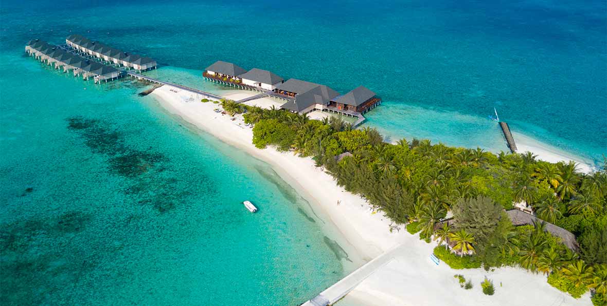 Summer Island Maldives visto desde un drone