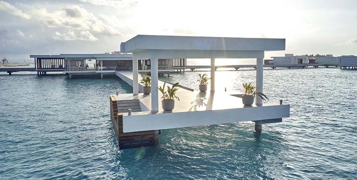 arrival jetty en Riu Palace Maldives