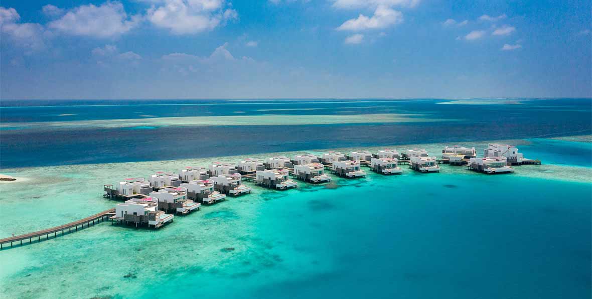 water villas de LUX* North Male Atoll Resort & Villas