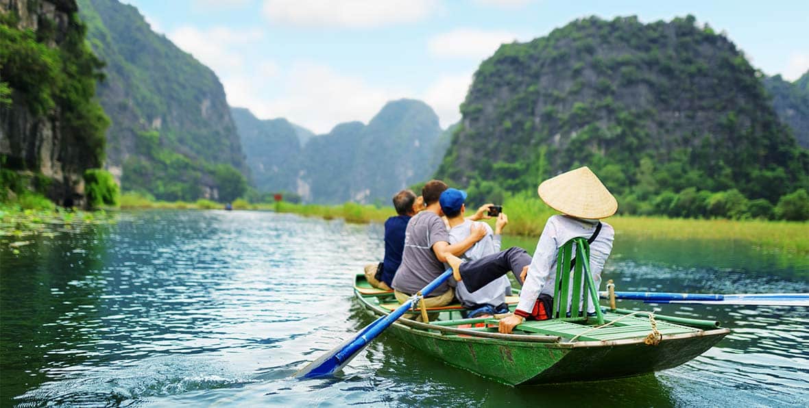 Recorrido en sampan en Ninh Binh