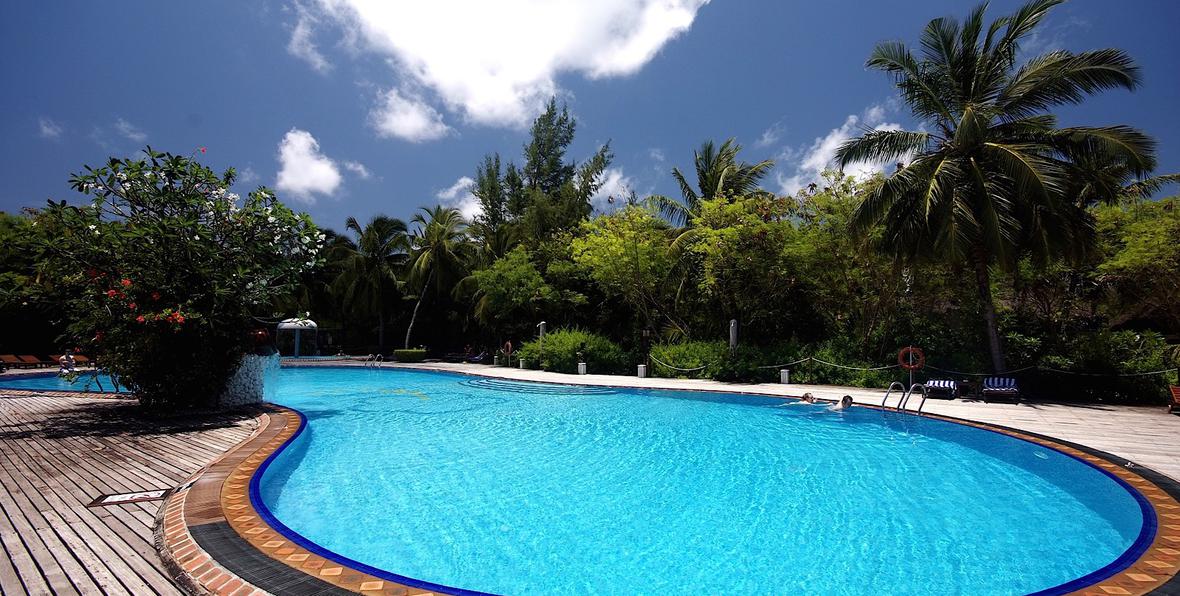 piscina de Cinnamon Dhonveli Maldives